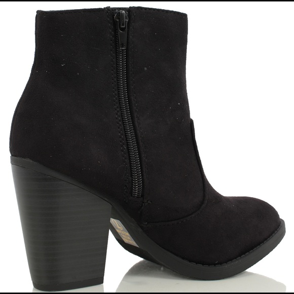 Black fringe faux suede stacked block heel boot - Picture 2 of 3